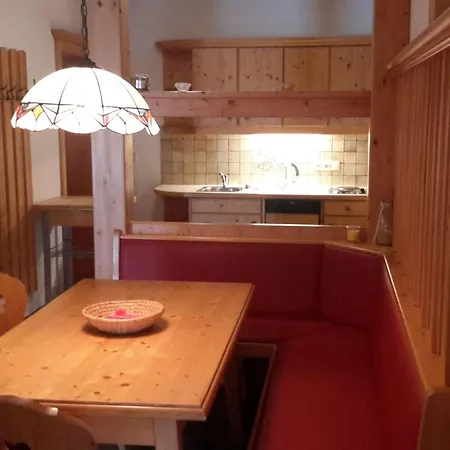 Апартаменты Cozy Holiday Apartment With Sauna In Schladming Шладминг