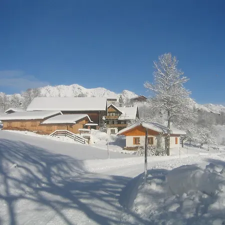 Geraeumige Unterkunft In Schladming Mit Sauna Апартаменты